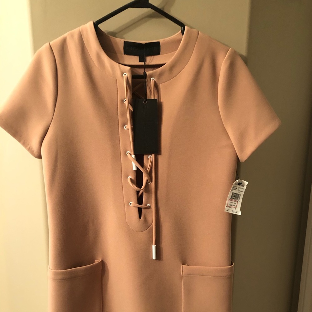 ❗️SOLD❗️Kendall + Kylie dress - Picture 3 of 7